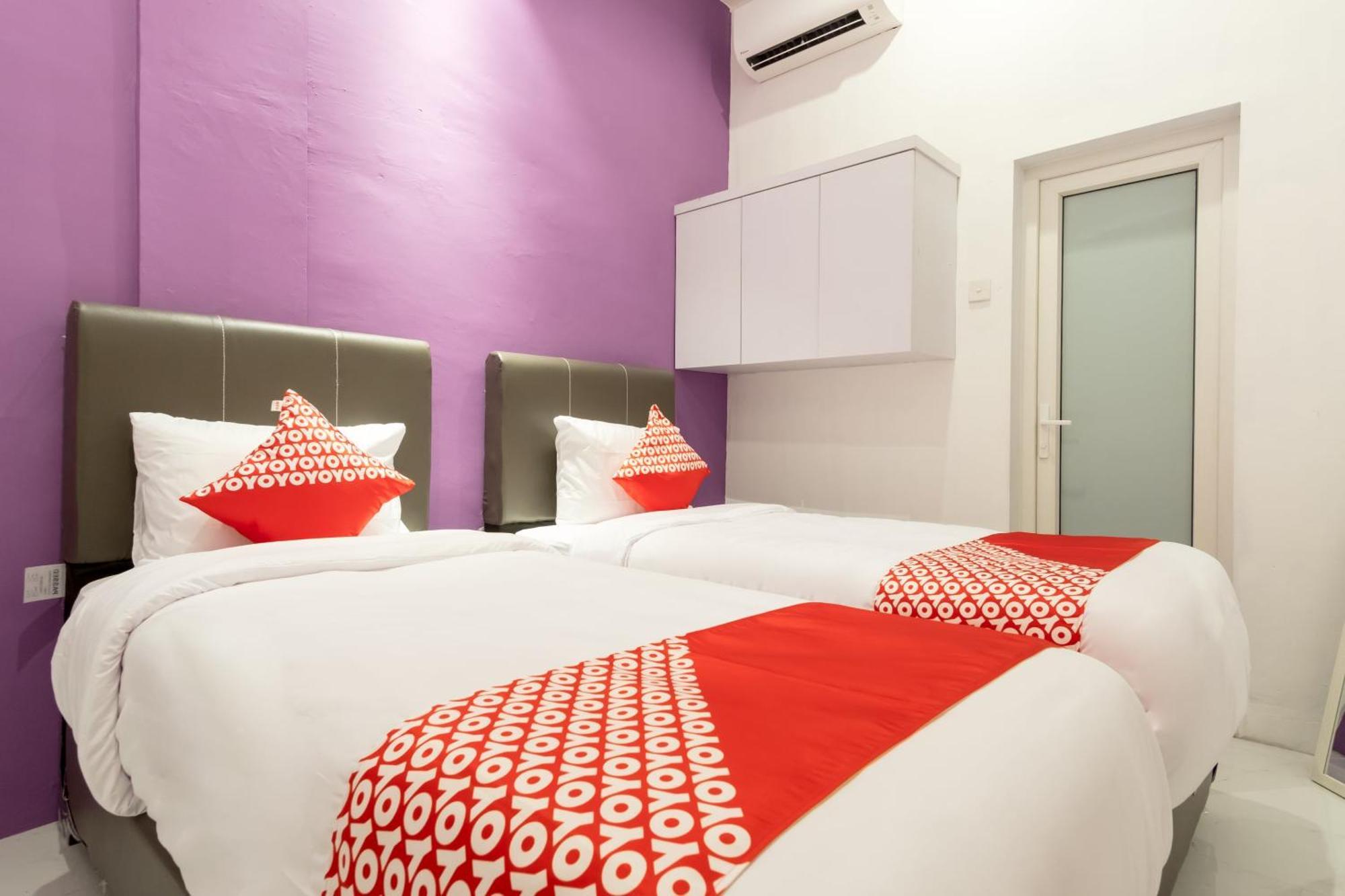 Super Oyo 839 Royal Guest House Medan Exterior foto
